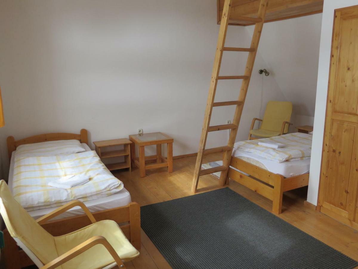 Zubrovica Pensionat Telgárt Exteriör bild
